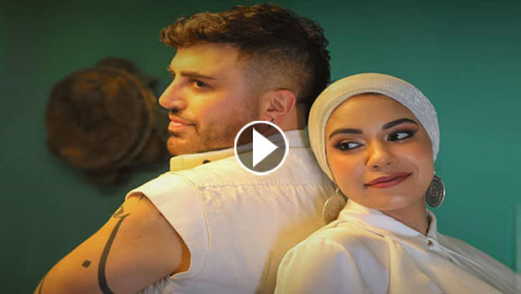 المغني اللبناني المثير للجدل جاد شويري يغني مع فنانة مصرية محجبة.. من هي؟ فيديو وصور