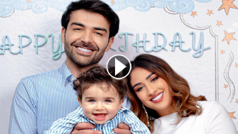 فيديو يخطف القلوب: آدم ابن فرح الهادي وعقيل الرئيسي ينطق كلمة (ماما) لأول مرة