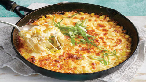 إليكم طريقة تحضير سناك الجبن والذرة.. مزيج من النكهات الشهية