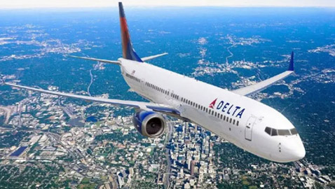 هبوط اضطراري لطائرة أميركية.. والسبب غير مسبوق