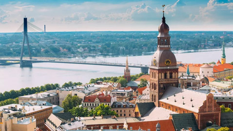 عناوين سياحية جديرة بالزيارة في لاتفيا خلال إجازة الصيف.. صور