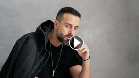 فيديو سعد رمضان (يدبك) بمهارة في أحد الأعراس وينال إعجاب الجمهور