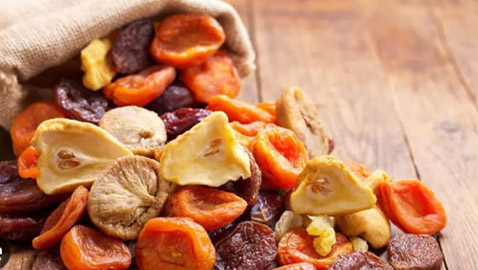 لمرضى السكر.. 5 فواكه مجففة تجنبها لخفض نسبة السكر فى الدم