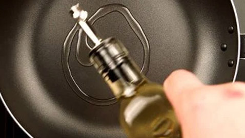 5 زيوت صحية استخدمها في الطهى للحفاظ على صحة القلب