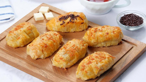إليكم طريقة تحضير فطائر محشية بالجبن