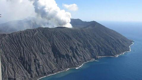 يابانيون رفضوا الاستسلام بعد الحرب واقتتلوا من أجل فتاة