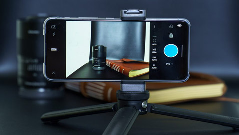 تُريد التقاط صورا بطريقة احترافية بهاتف آيفون؟.. إليك 5 حيل لتصوير مقاطع الفيديو بجودة أفضل