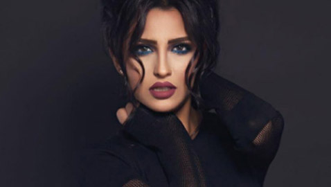 أنا وبنتي.. ياسمين كساب تتعرض لحادث سيارة