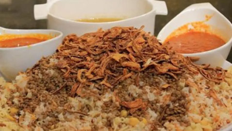 حادث مأساوي في مطعم كشري شهير بمصر يودي بحياة شخص