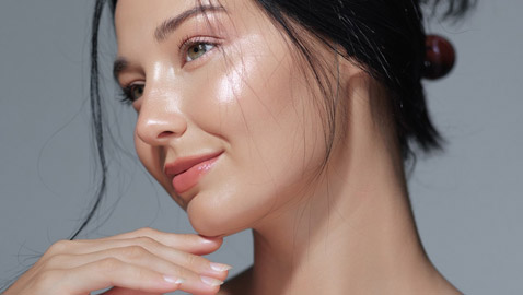 تعانين تصبغات الجلد؟.. استخدمي هذه المنتجات لأفضل نتيجة