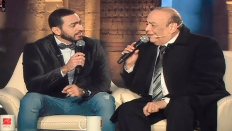 تامر حسني يغني مع والده ويعلق: أبويا كان مطرب عظيم وأنا انتقمت له!
