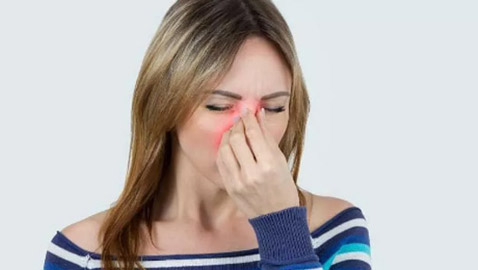 لو بتعاني من البرد والسعال والتهاب الجيوب.. علاجات منزلية بسيطة