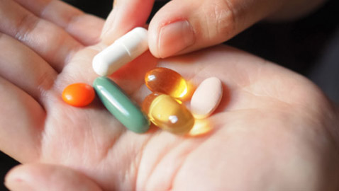 مش بس الكالسيوم.. 5 فيتامينات مهمة لصحة العظام والأسنان