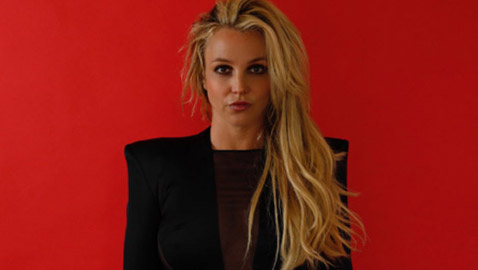 بريتني سبيرز تثير حيرة الجمهور بتصرفات غريبة آخرها احتفالها بالزواج من نفسها!