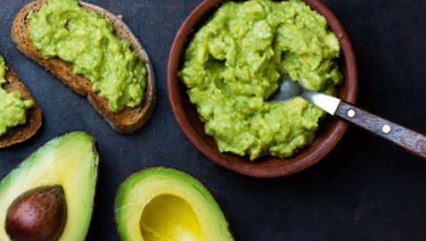 6 أطعمة لا تصلح للتخزين فى الثلاجة.. تسبب فسادها