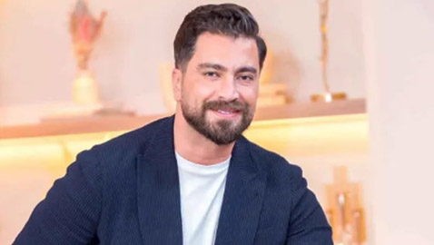 الفنان السوري معتصم النهار بصحبة لاعب كرة القدم نيمار.. ما الذي يجمعهما؟