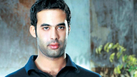 ذكرى وفاة هيثم أحمد زكي: رحيل مبكّر وقصة اتهامه بقضية قتل!