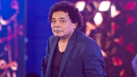 سلامتك يا كينج: تدهور جديد في صحة محمد منير ونقله للمستشفى بسيارة إسعاف!