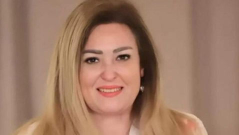 حريق هائل في منزل نهال عنبر وهي نائمة.. حفيدها وابنها ينقذاها من الموت!