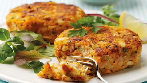 إليكم وصفة كعكات السمك بالشوفان اللذيذة بأسهل طريقة