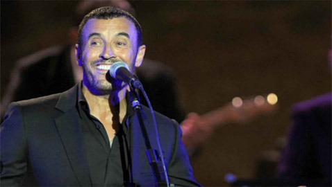 كاظم الساهر يحيي حفلاً مميزا في المغرب والجمهور يصل قبل ساعات ويقف لاستقبال القيصر