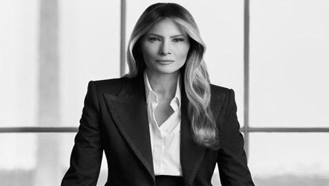 الصورة الرسمية للسيدة الأمريكية الأولى الـ47: 