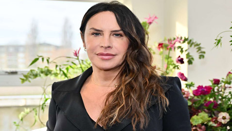 بعد ترشيحها لجائزة الأوسكار، الممثلة المتحولة كارلا صوفيا غاسكون تعتذر للمسلمين، لأديل، وجورج فلويد