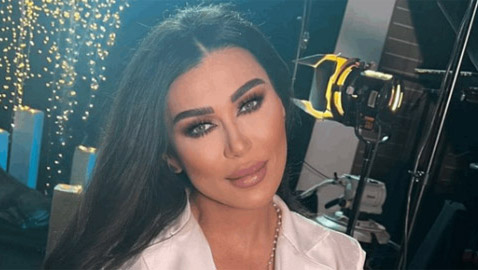 كنًة الممثلة اللبنانية نادين الراسي (خطيبة ابنها) تحتفل بعيد ميلادها..  شقراء جميلة تحب حماتها 