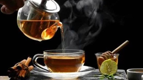 في رمضان.. إيه أنسب وقت صحيا لشرب القهوة والشاى بعد الفطار