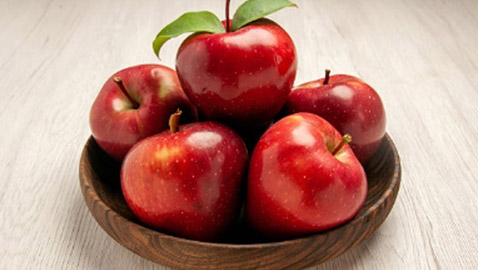 رطب على نفسك.. فواكه تناولها لتجنب العطش في الصيام