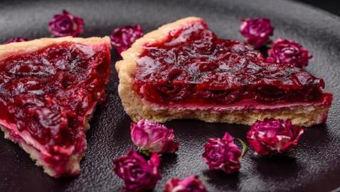 إليكم طريقة تحضير مبروشة بمربى التوت الطيبة