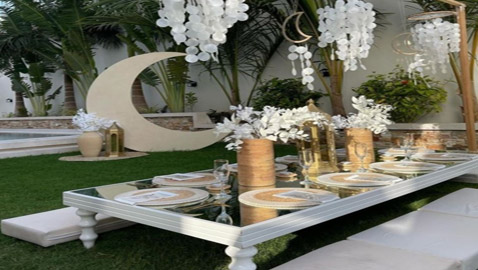 كيف تجهزين مائدة رمضانية فخمة وعصرية؟.. إليكِ الخطوات