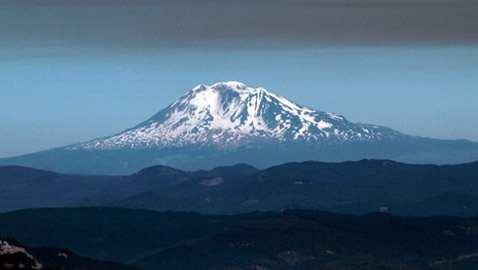 حالة استنفار تحسبا لثوران بركان مدمر في أمريكا..!
