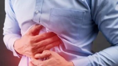 لو بيجيلك حموضة بعد الفطار أو السحور.. مشروبات لراحة معدتك