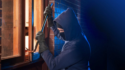 بعد ارتكابهم السرقة.. حالات تأنيب ضمير لصوص تعيد إيمانك بالإنسانية!