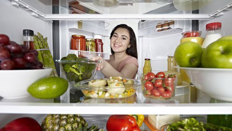 تعرفوا على 8 أطعمة يجب إبقاؤها خارج الثلاجة للحفاظ عليها