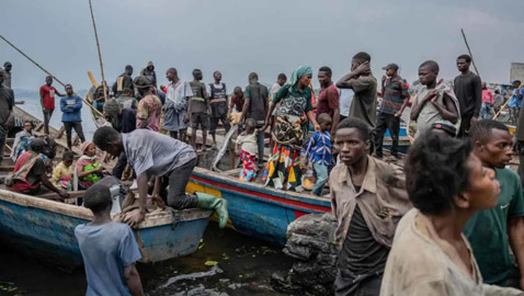 امرأة تتسبب بكارثة.. مصرع 148 شخصاً على متن قارب