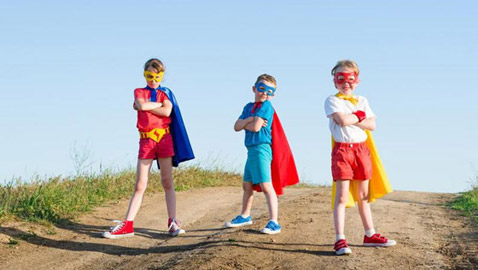 أطفال أذهلوا العالم بقدراتهم الخارقة.. يقومون بأشياء يعجز عنها العباقرة! كقصص الخيال!