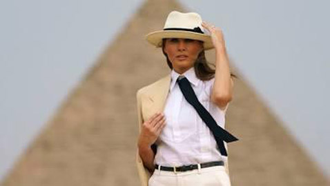 نشر صور ميلانيا ترامب بمناسبة عيد ميلادها، منها صورتها أمام الاهرامات ومع أرنب عيد الفصح