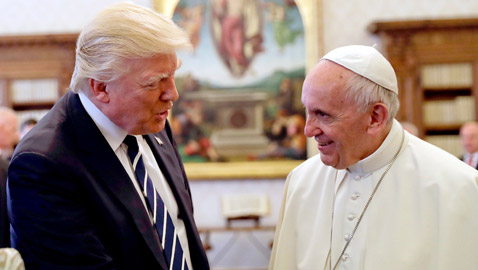 ترامب يبدي رغبته في أن يكون البابا القادم للفاتيكان