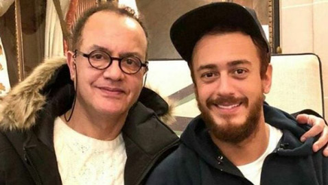 البشير عبدو يبكي على المسرح متأثرا لغياب ابنه سعد لمجرد قبل استئناف محاكمته بفرنسا