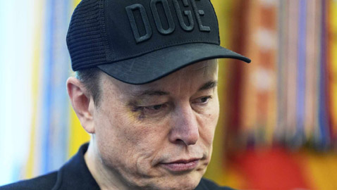 ماسك عن كدمة عينه: إكس فعلها.. لم أكن بالقرب من فرنسا