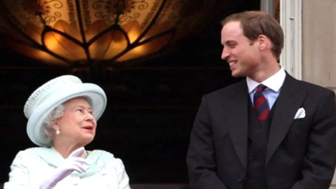 تعليق ساخر من الملكة إليزابيث عند ولادة الأمير ويليام: لم يرث أذني والده!