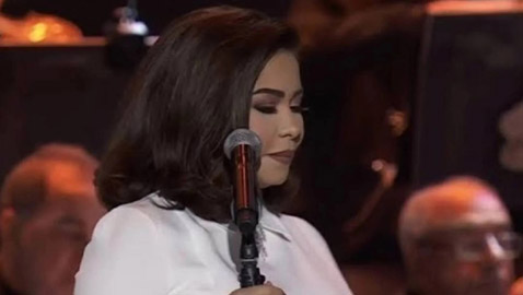 شيرين عبد الوهاب: جمهور موازين أحرجها وطالبها بالغناء لايف بدل تسجيل(بلاي باك) ولفتة إنسانية مع معجبة مغربية