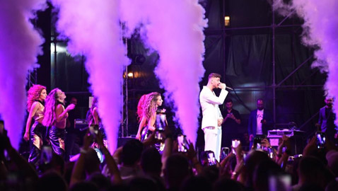 الشامي يتألق بحفل بيروت ويرحب بحضور والديه لأول مرة..