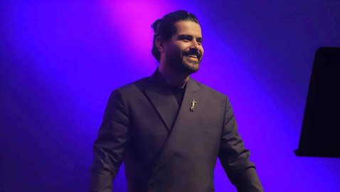 ناصيف زيتون: أغنية (مزعّلا جاي راضيها) قصة حقيقية بيني وبين دانييلا رحمة! اعتذرت لها ولم تقبل!