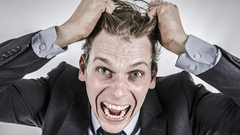 ابتعد عن هذه الأبراج فهي تُشعر من حولها بالجنون وتُفقدهم عقولهم!