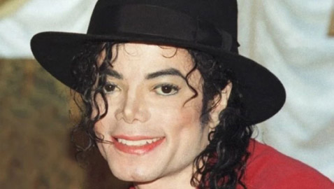 أسرار صادمة كشفها تقرير تشريح ملك البوب مايكل جاكسون.. ما هي؟