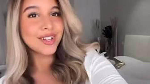 الحكم بسجن شاب مصري بتهمة ابتزاز وتهديد هناء ابنة شيرين عبد الوهاب.. وآخر ظهور لهنا بالشعر الأشقر 