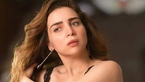 مي عز الدين تكشف نظامها الغذائي الصارم بإشراف زوجها: لو سرقت أكل من الثلاجة هيعرف!